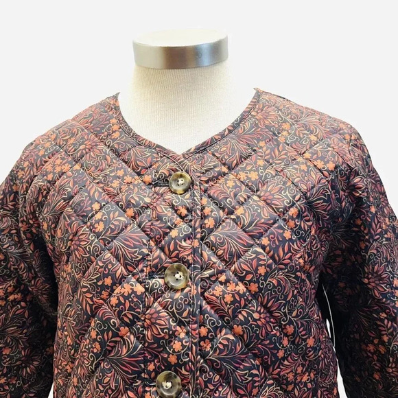 NWT CROFT & BARROW Women Button Down Quilted Vines Pattern Jacket Lightweight PM - Picture 2 of 15